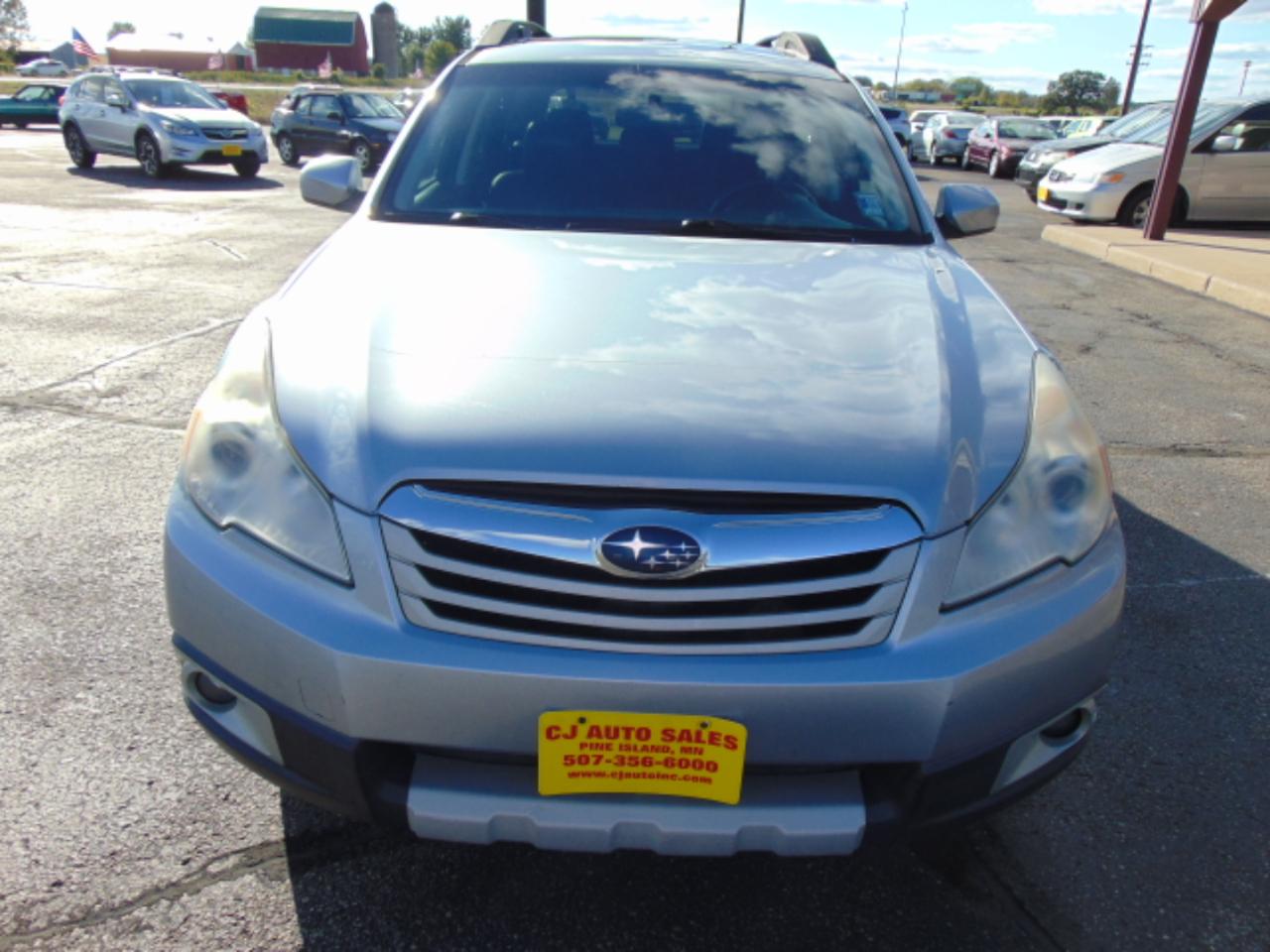 Subaru Outback 2.5i Limited 2012