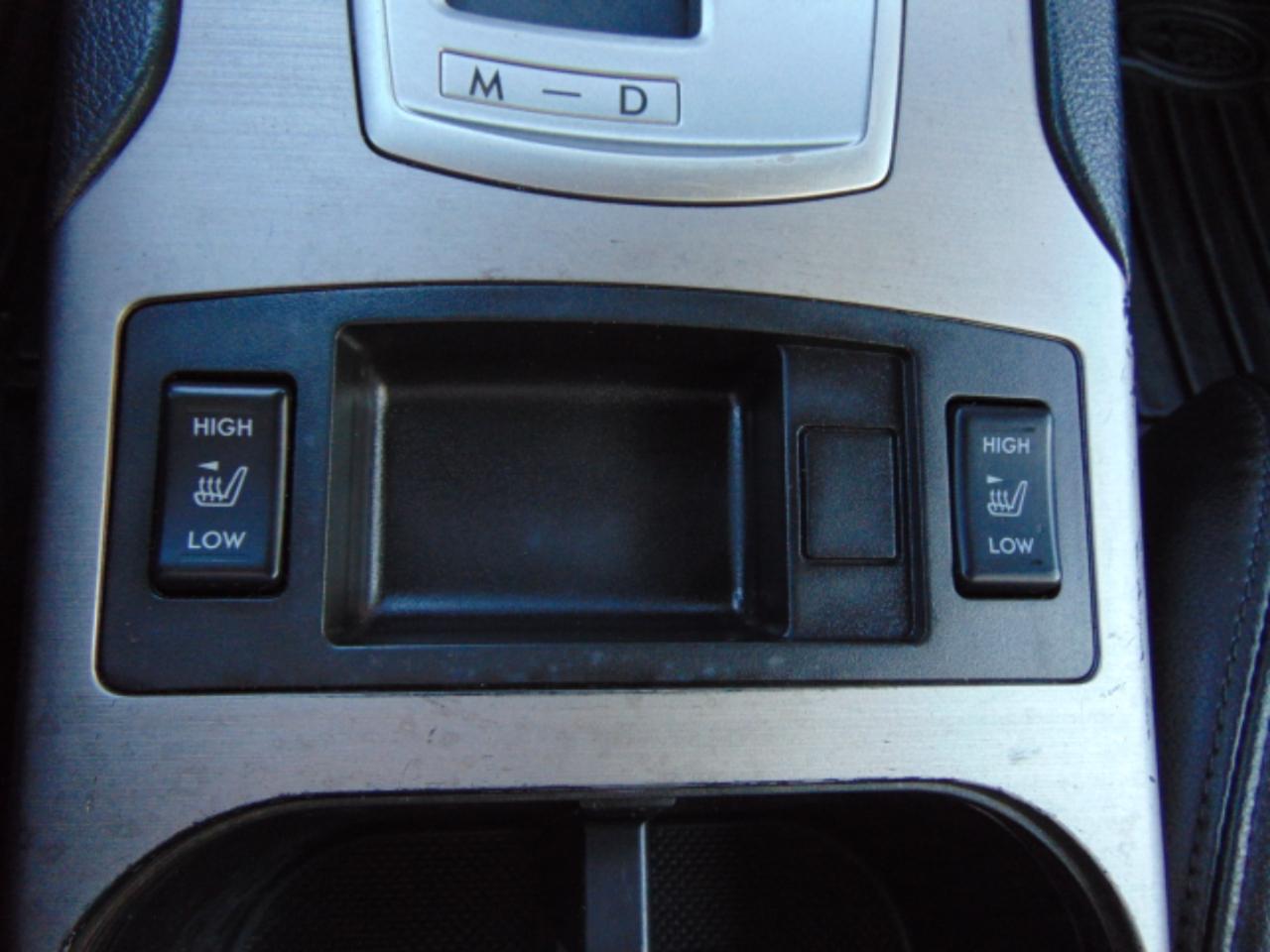 Subaru Outback 2.5i Limited 2012