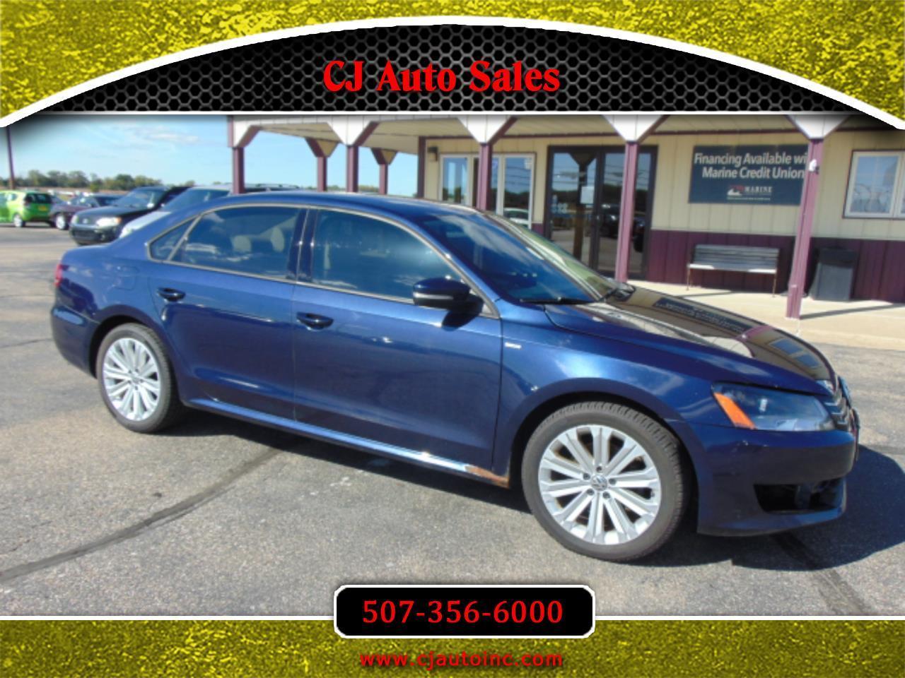 Volkswagen Passat 4dr Sdn 1.8T Auto Wolfsburg Ed 2015