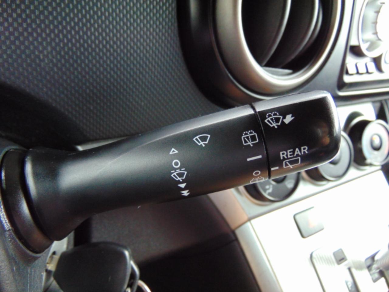 Scion xB 5-Door Wagon 5-Spd MT 2011