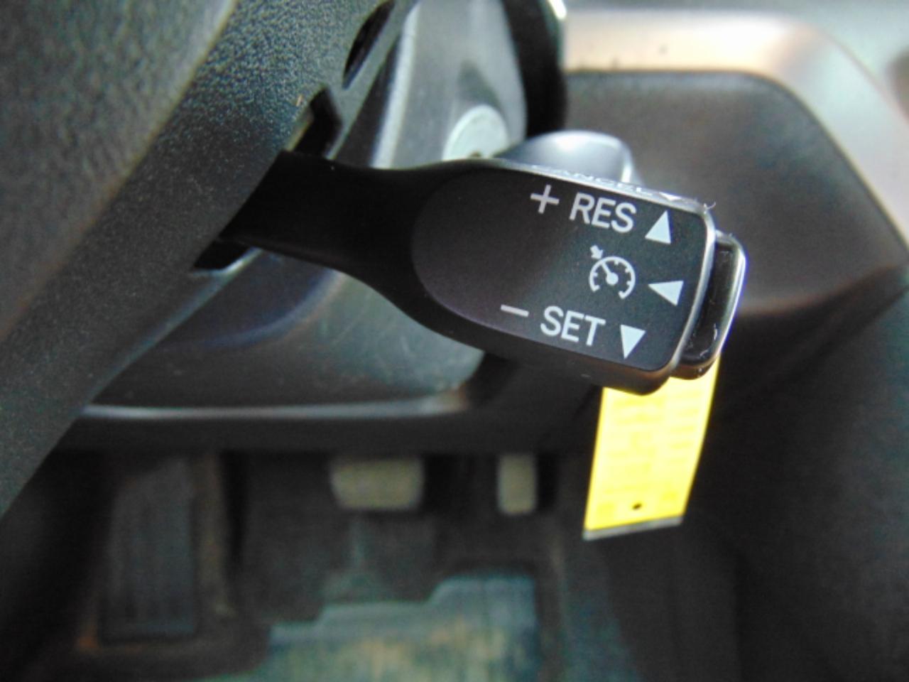 Scion xB 5-Door Wagon 5-Spd MT 2011