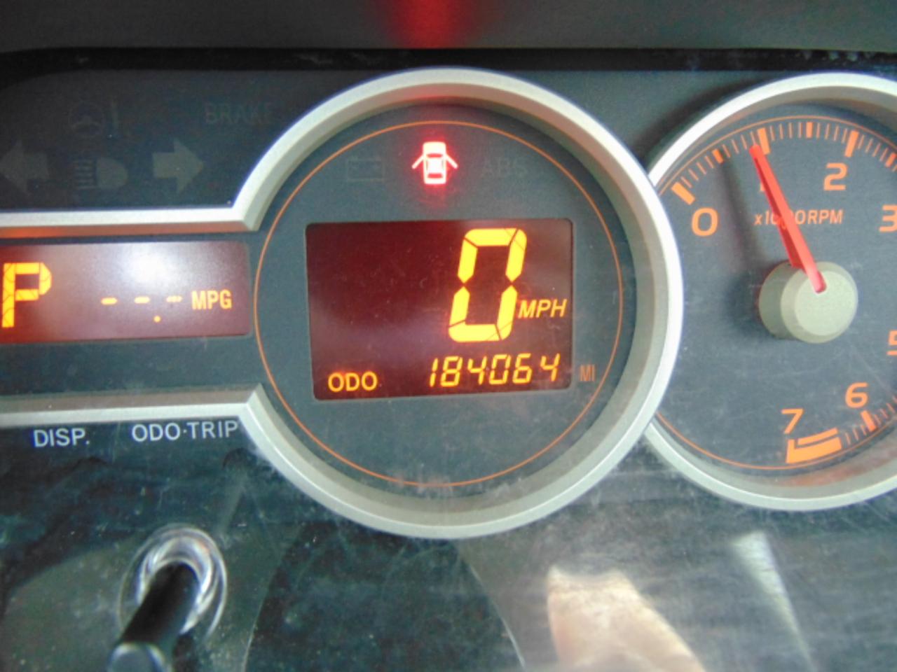 Scion xB 5-Door Wagon 5-Spd MT 2011