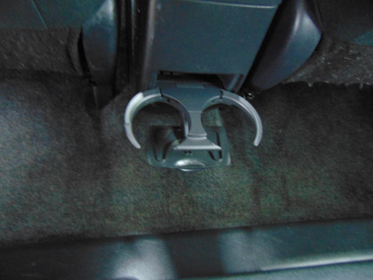 Scion xB 5-Door Wagon 5-Spd MT 2011