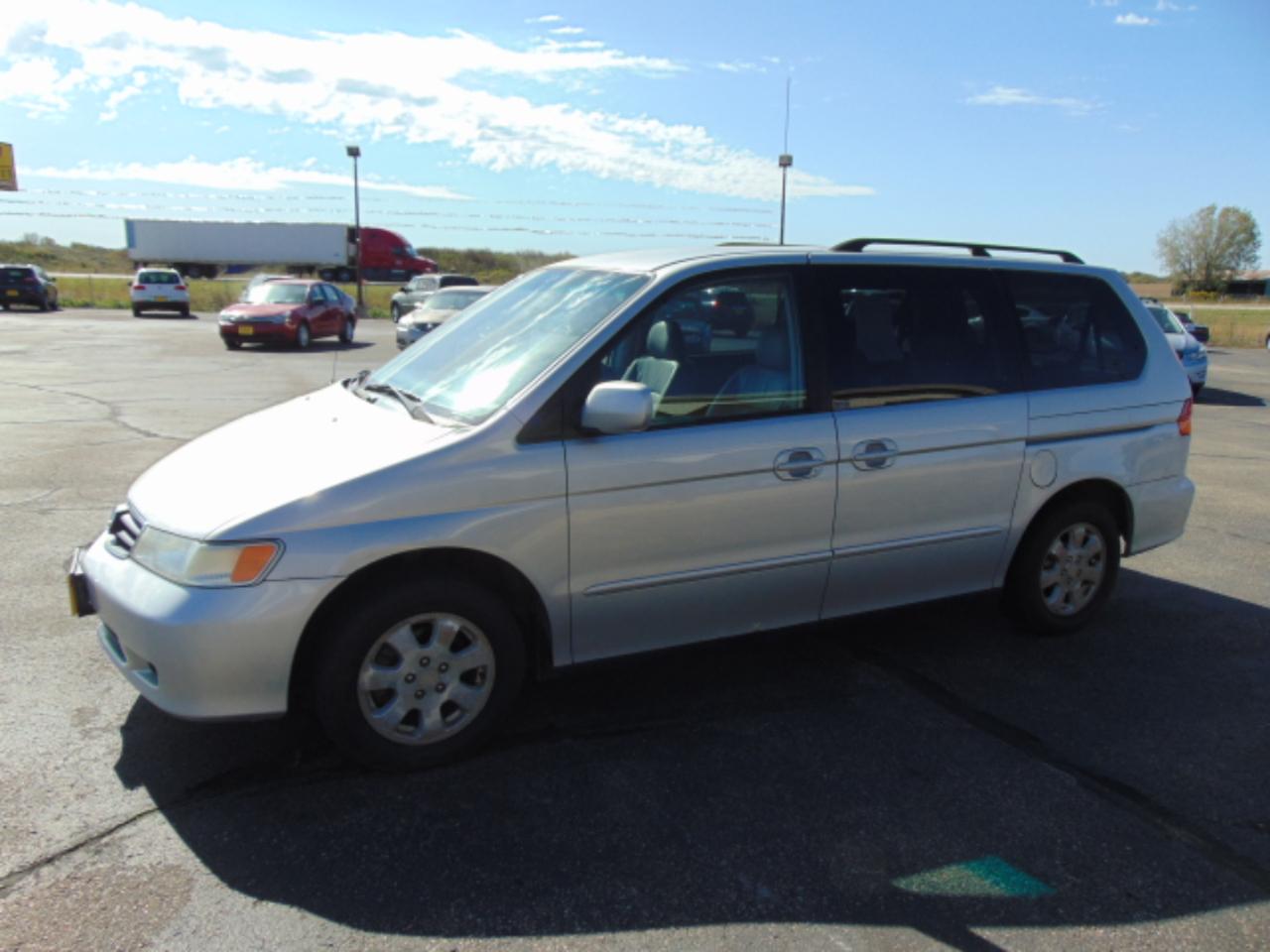 Honda Odyssey EX w/ Leather and DVD 2004