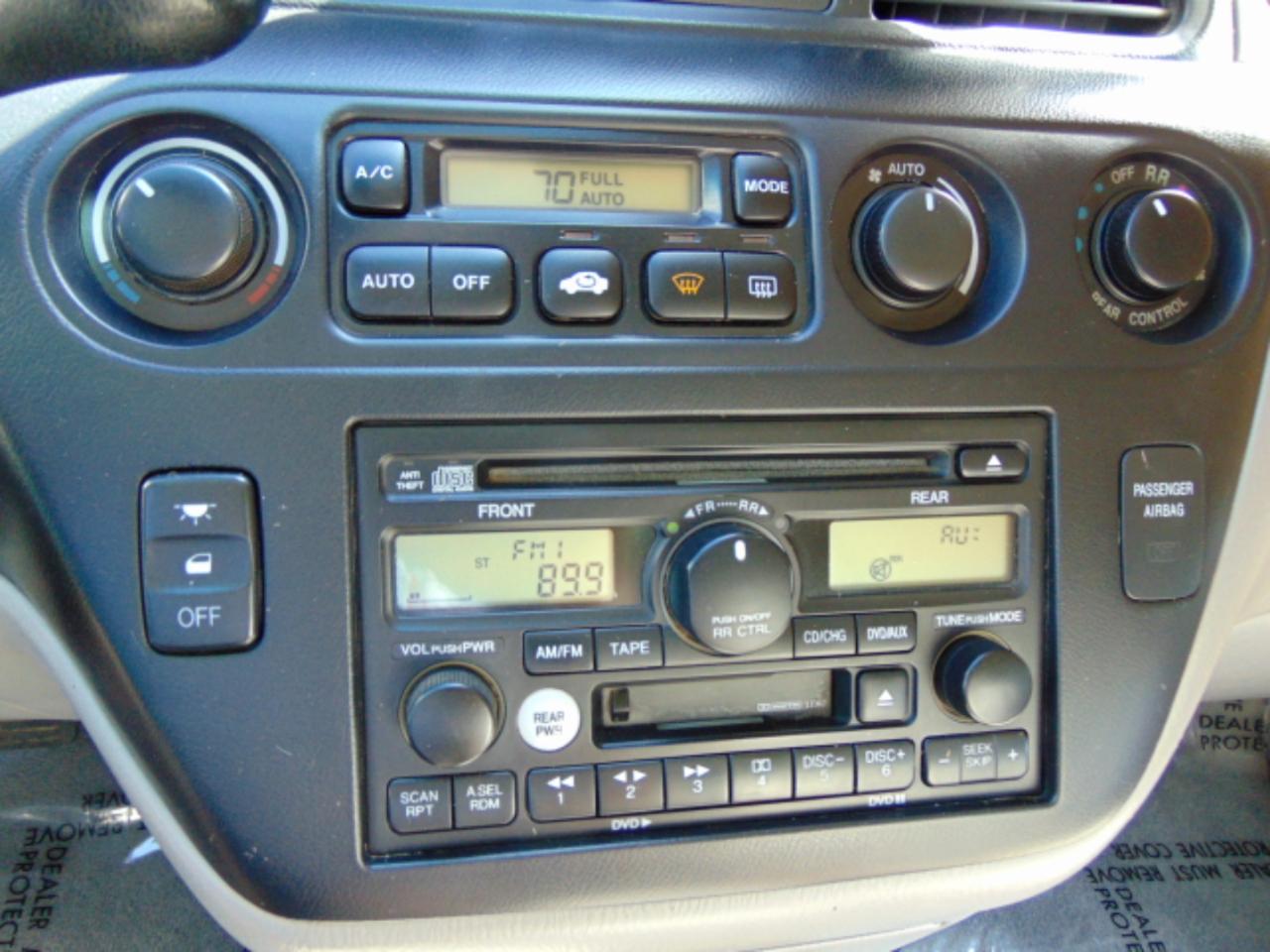 Honda Odyssey EX w/ Leather and DVD 2004
