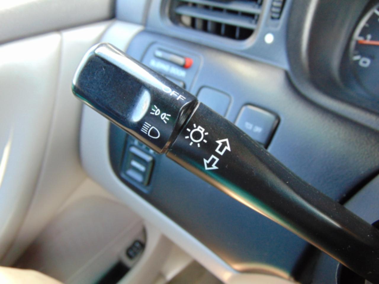 Honda Odyssey EX w/ Leather and DVD 2004