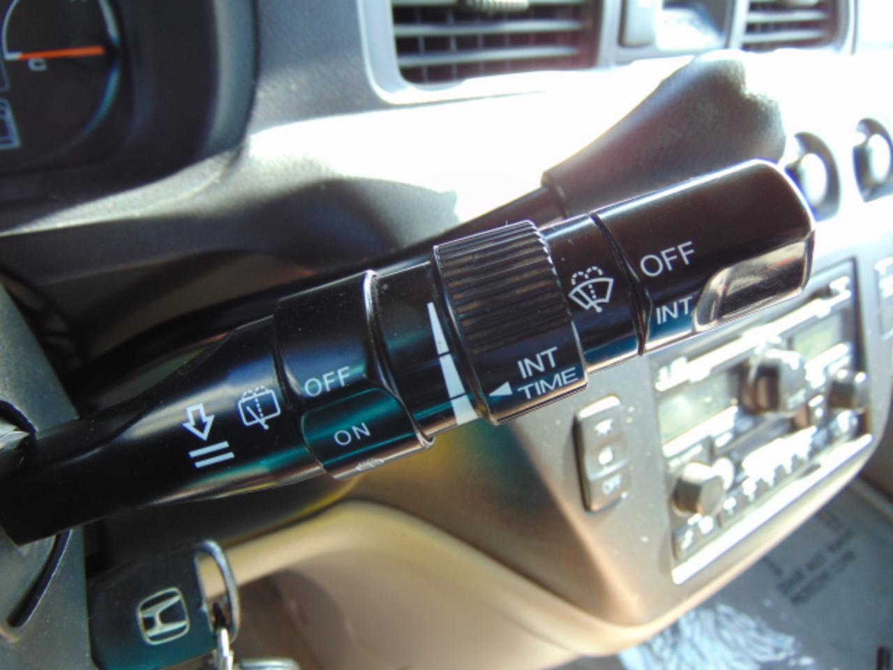 Honda Odyssey EX w/ Leather and DVD 2004