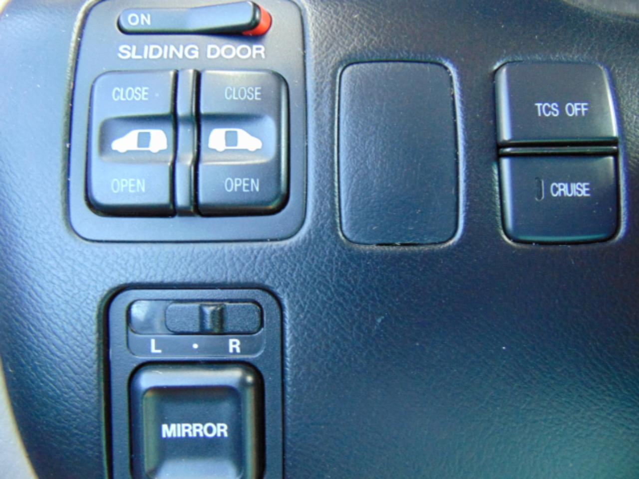 Honda Odyssey EX w/ Leather and DVD 2004