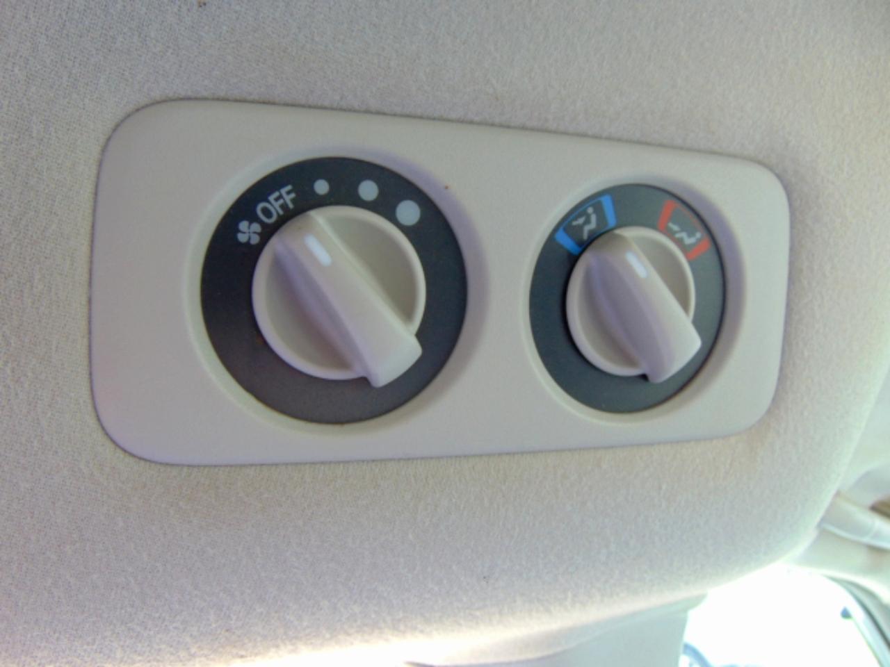 Honda Odyssey EX w/ Leather and DVD 2004