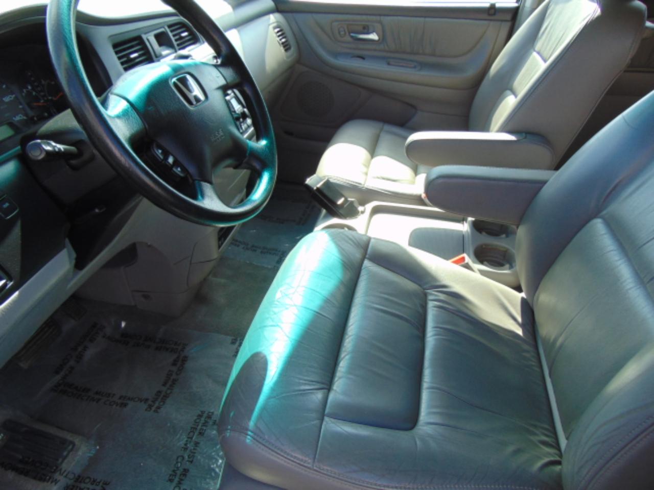 Honda Odyssey EX w/ Leather and DVD 2004
