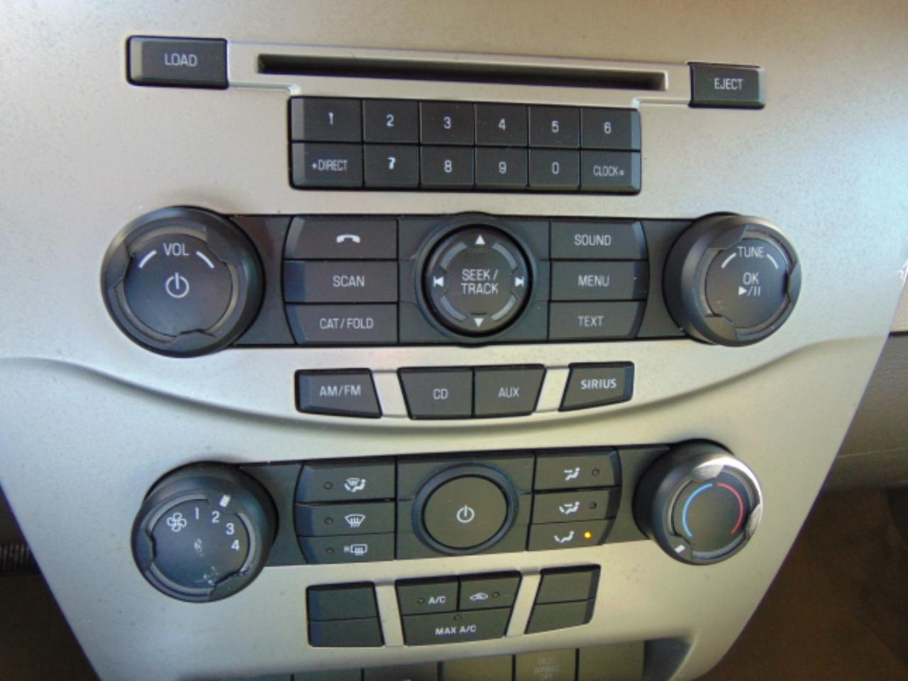 Ford Focus SE Sedan 2009