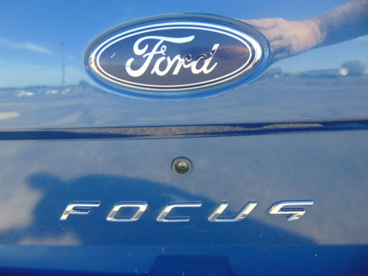 Ford Focus SE Sedan 2009