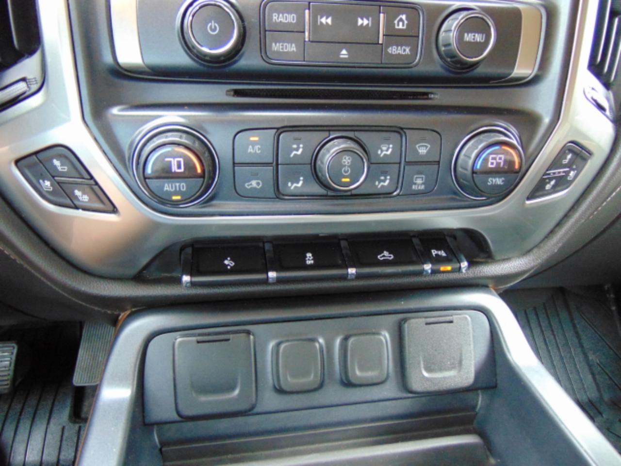 Chevrolet Silverado 1500 LTZ Crew Cab 4WD 2018