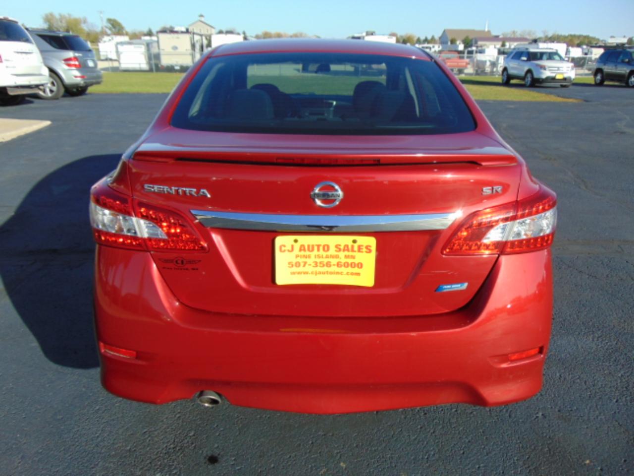 Nissan Sentra SR 4D Sedan 2014