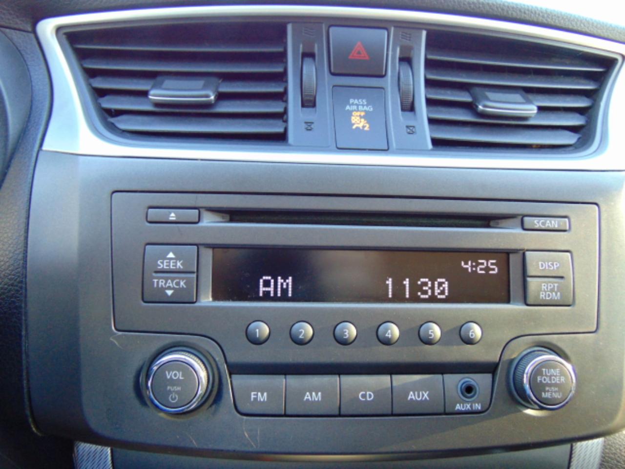 Nissan Sentra SR 4D Sedan 2014