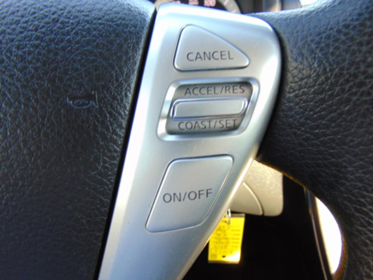 Nissan Sentra SR 4D Sedan 2014