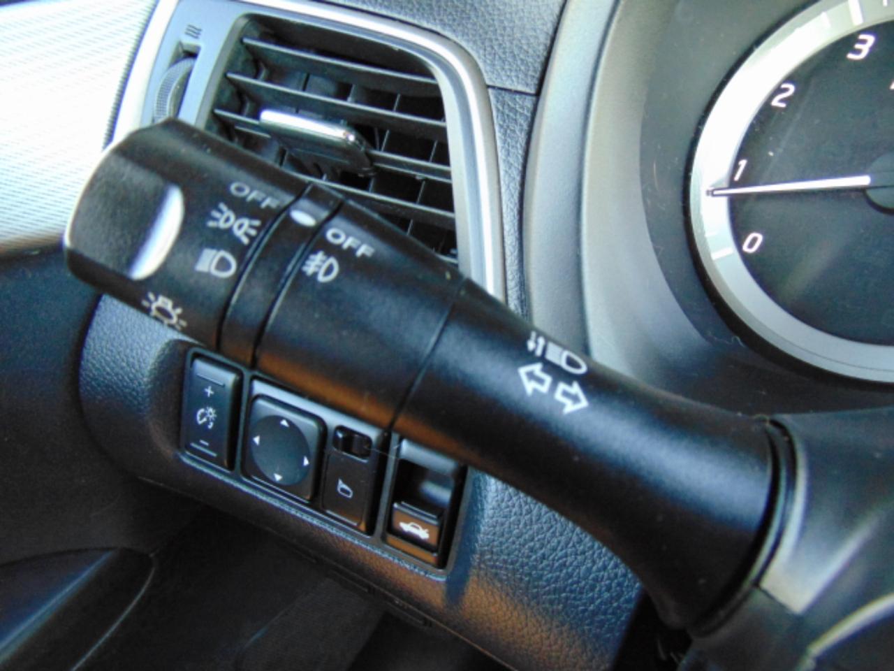 Nissan Sentra SR 4D Sedan 2014