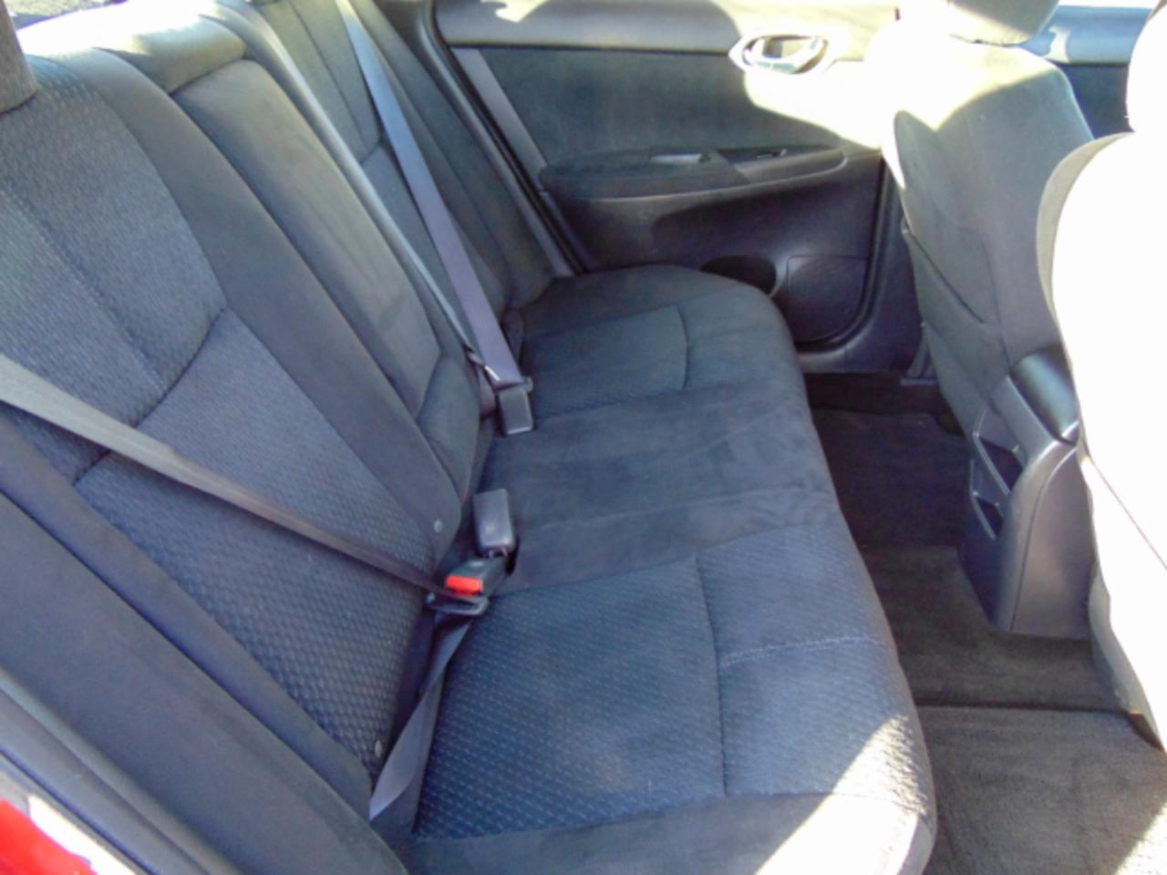 Nissan Sentra SR 4D Sedan 2014