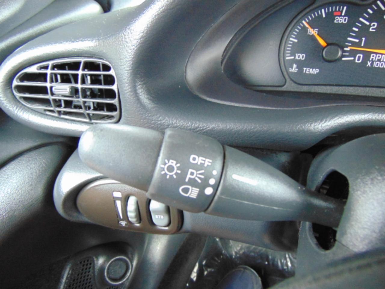Pontiac Sunfire SE coupe 2000