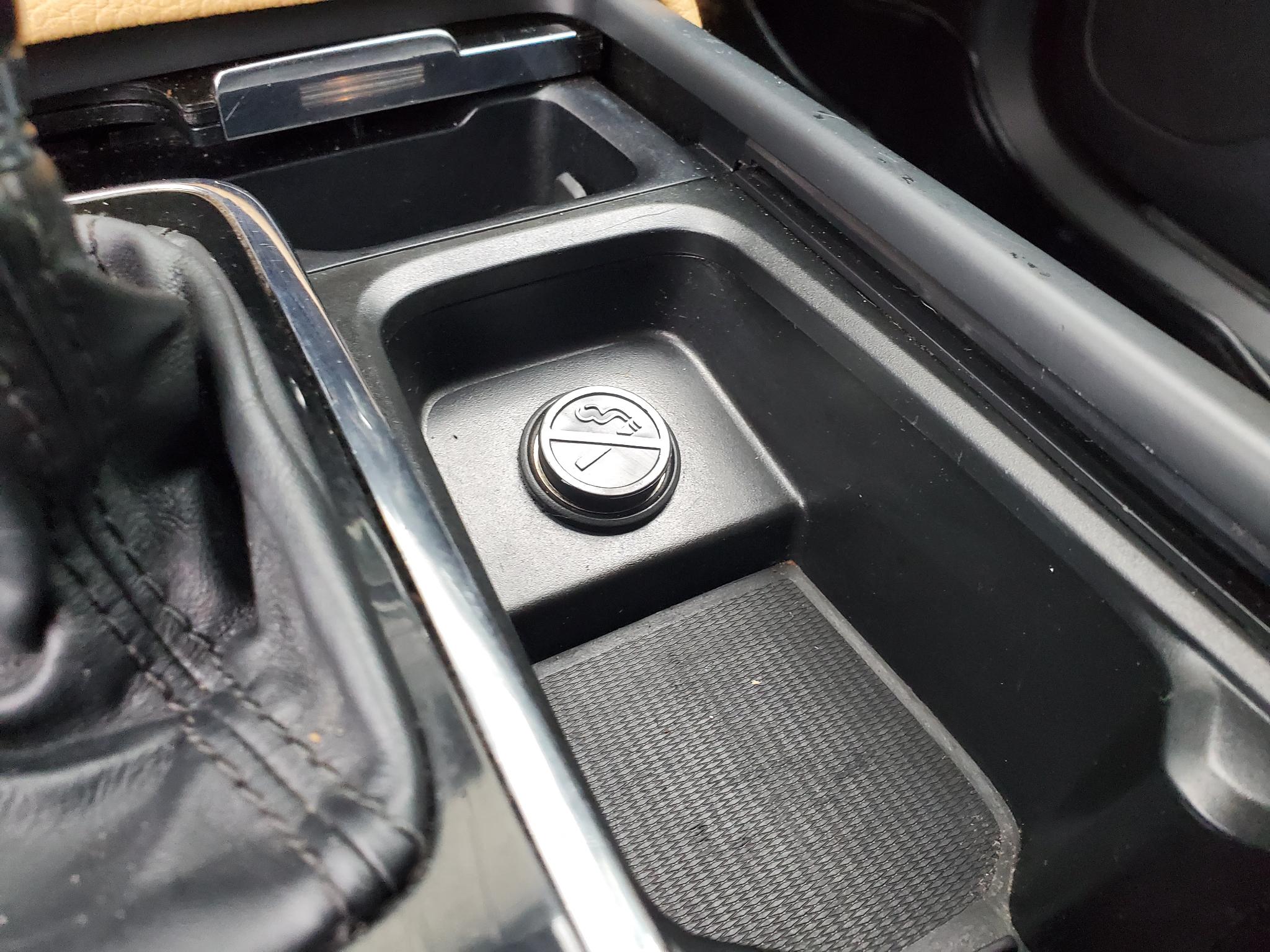 Volvo XC90 T6 AWD 7-Passenger Momentum 2018
