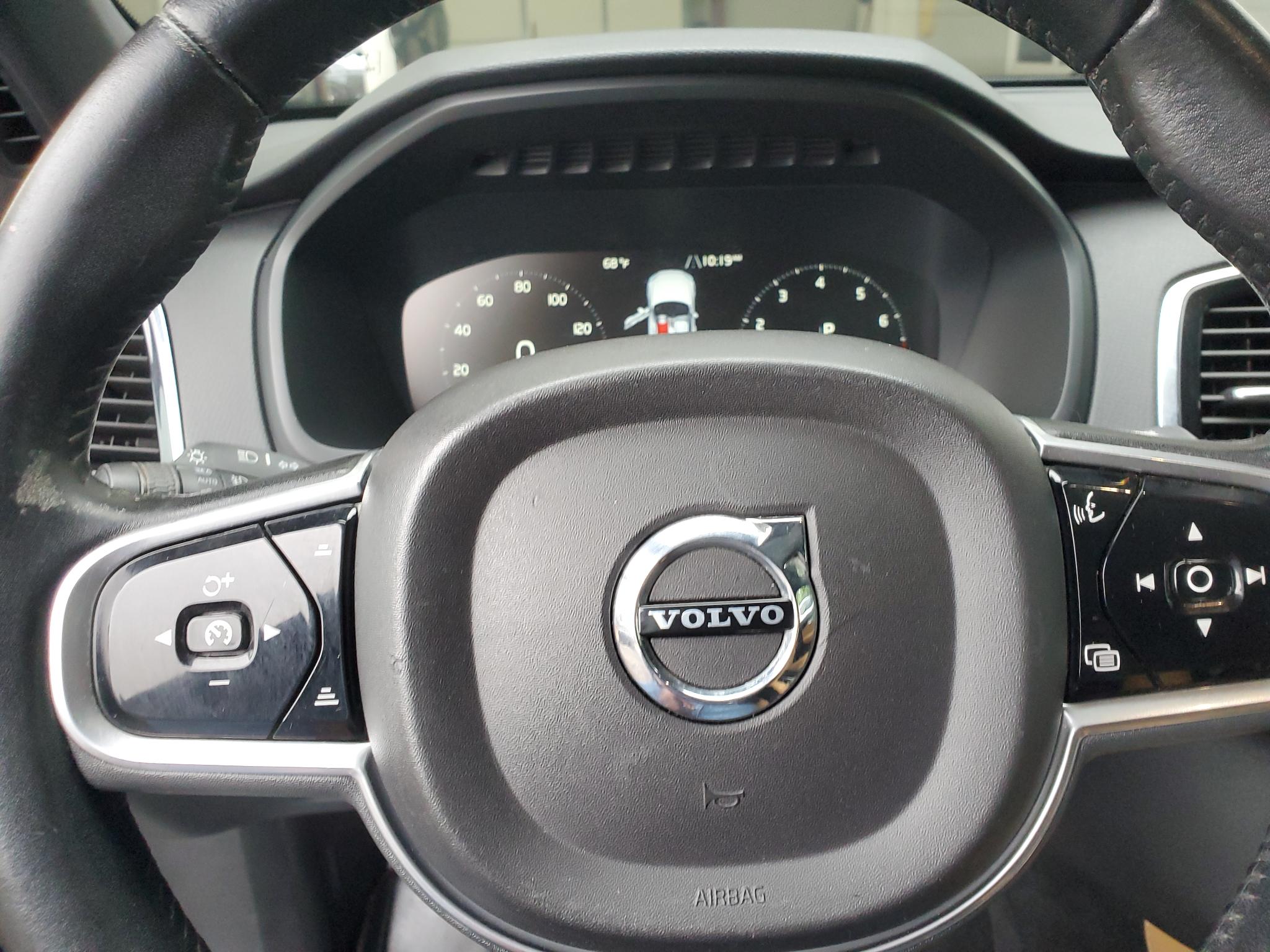 Volvo XC90 T6 AWD 7-Passenger Momentum 2018