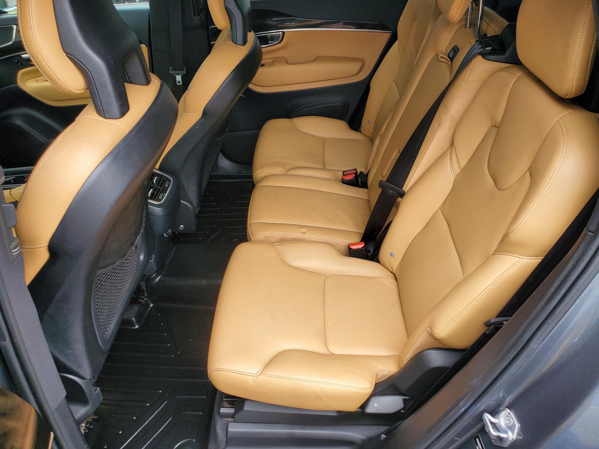 Volvo XC90 T6 AWD 7-Passenger Momentum 2018