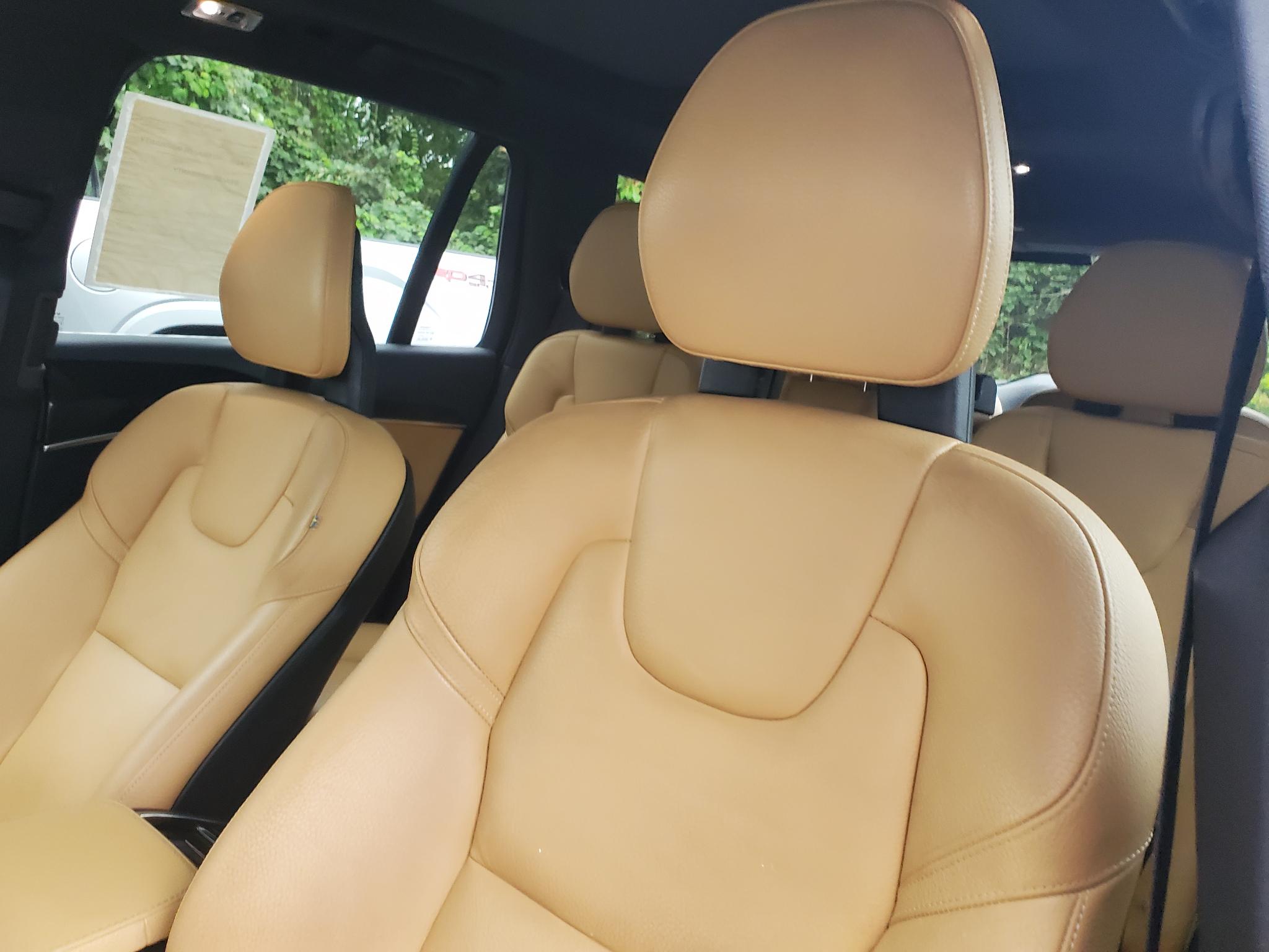 Volvo XC90 T6 AWD 7-Passenger Momentum 2018