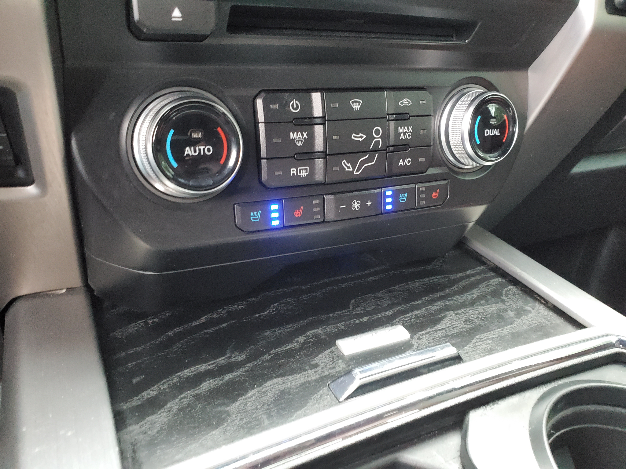 Ford Super Duty F-350 SRW  2018