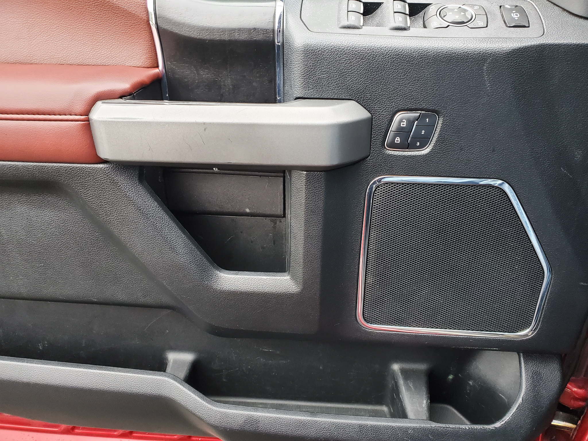 Ford Super Duty F-350 SRW  2018