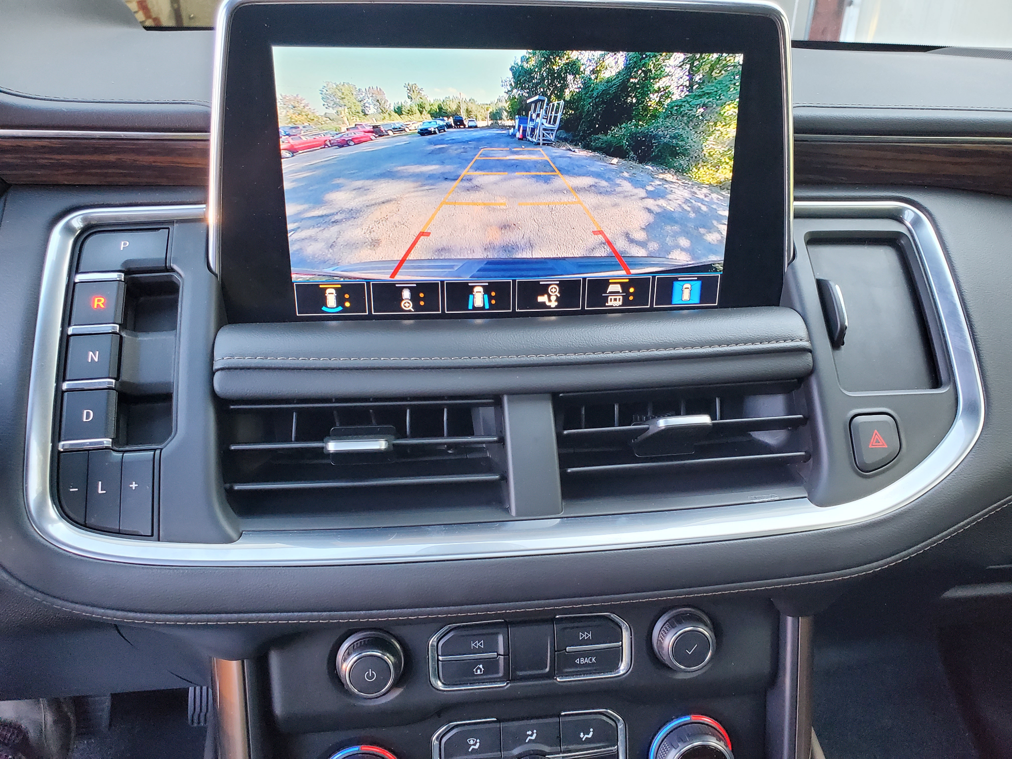 Chevrolet Tahoe  2021