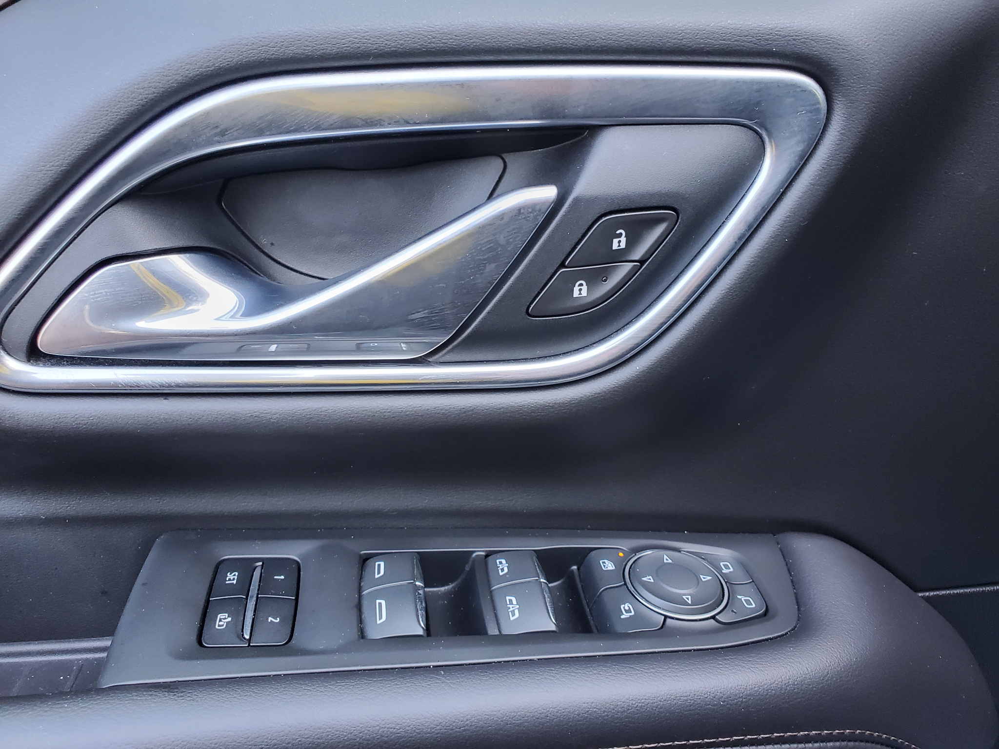 Chevrolet Tahoe  2021