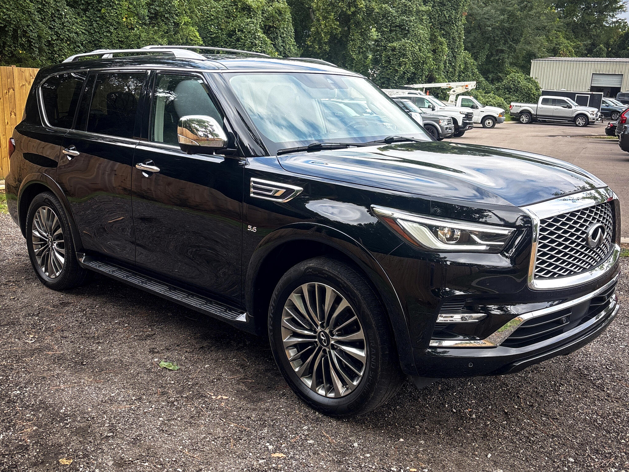 2020 Infiniti QX80 Luxe photo 21