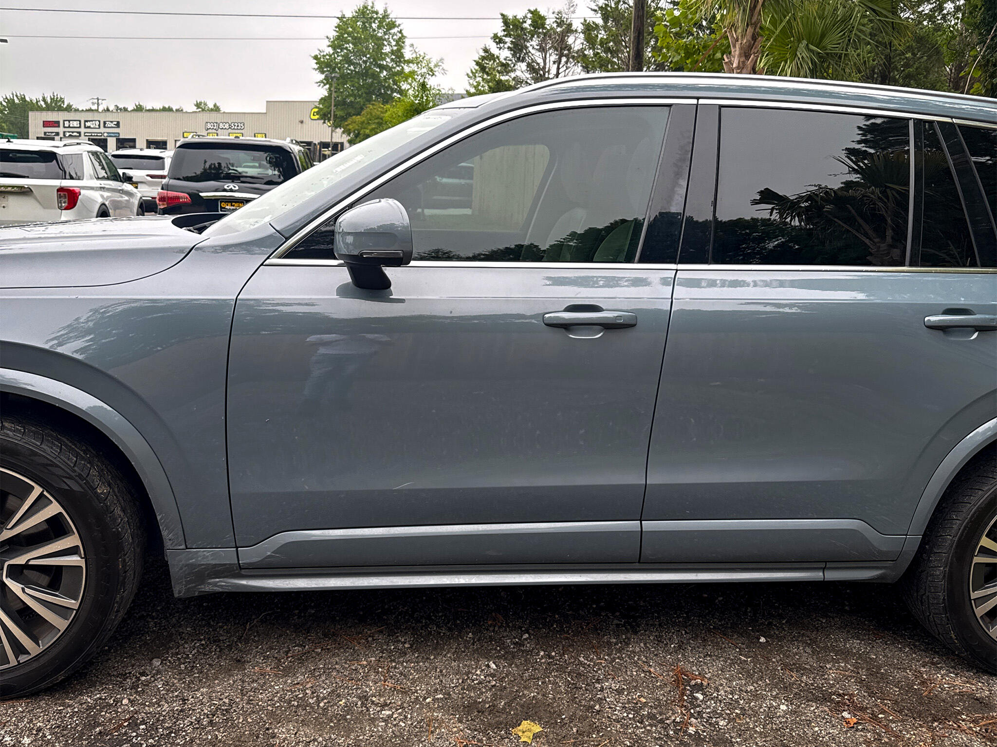 2020 Volvo XC90 T5 Momentum photo 4