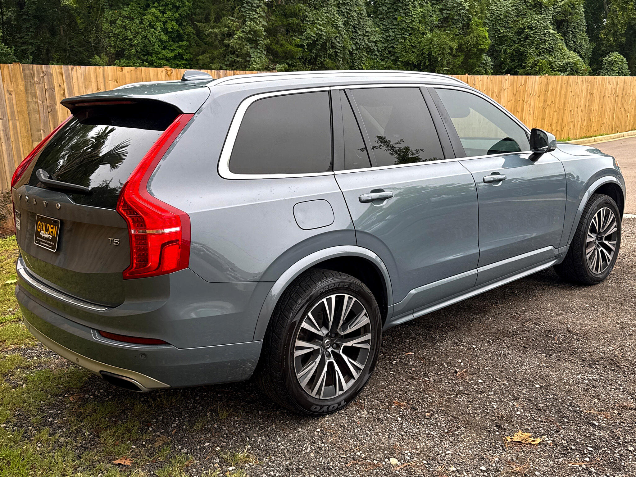 2020 Volvo XC90 T5 Momentum photo 12