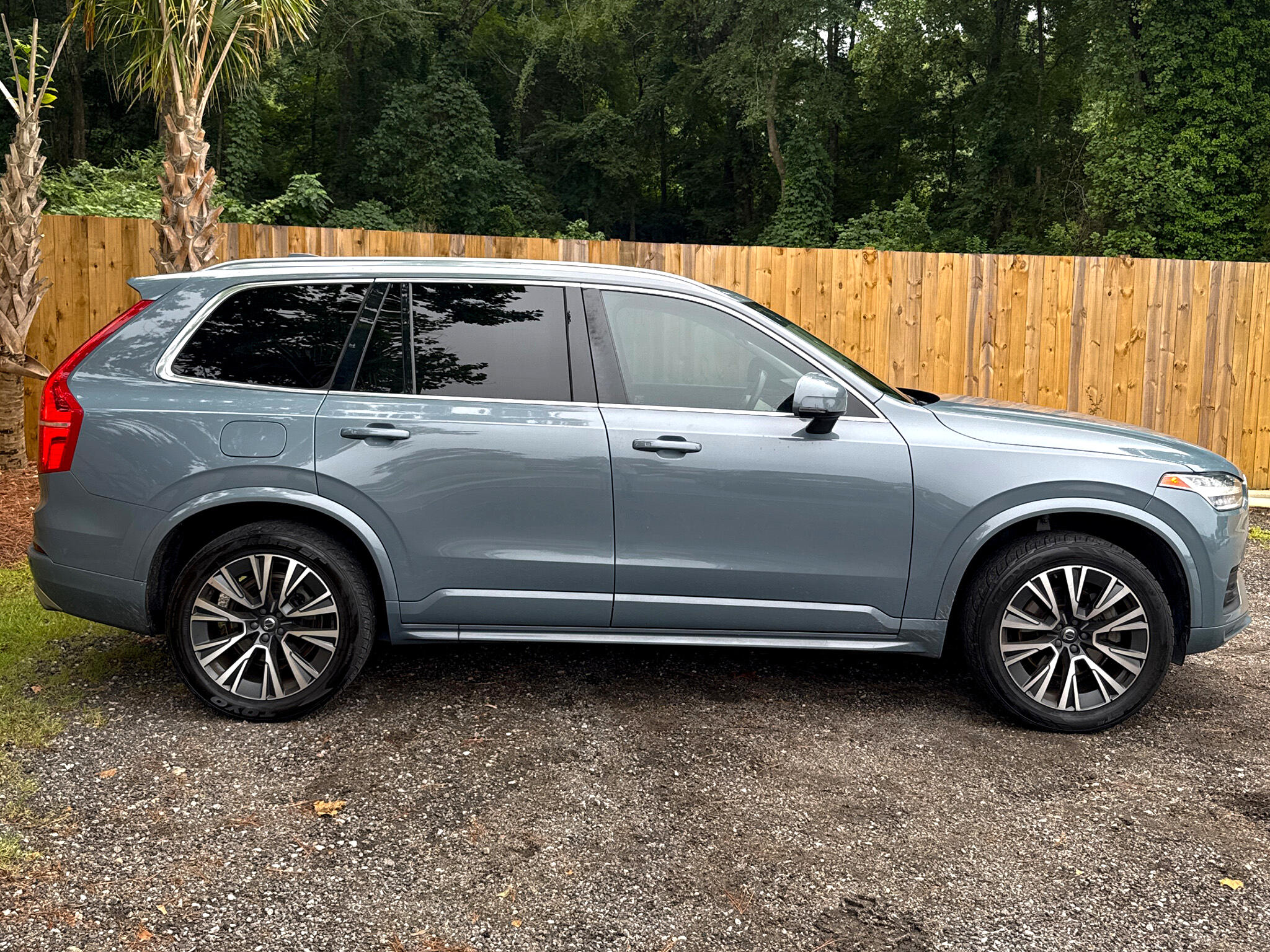 2020 Volvo XC90 T5 Momentum photo 15