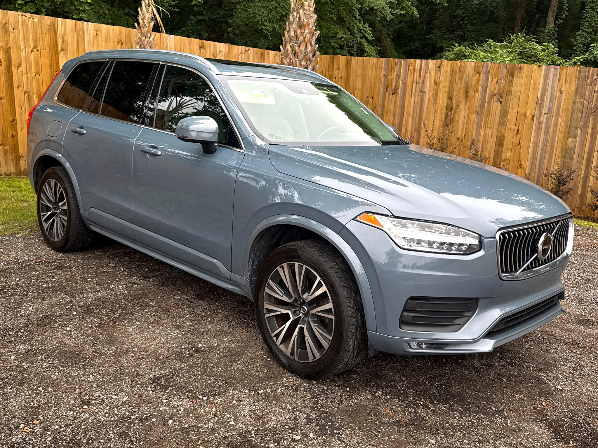 2020 Volvo XC90 T5 Momentum photo 19