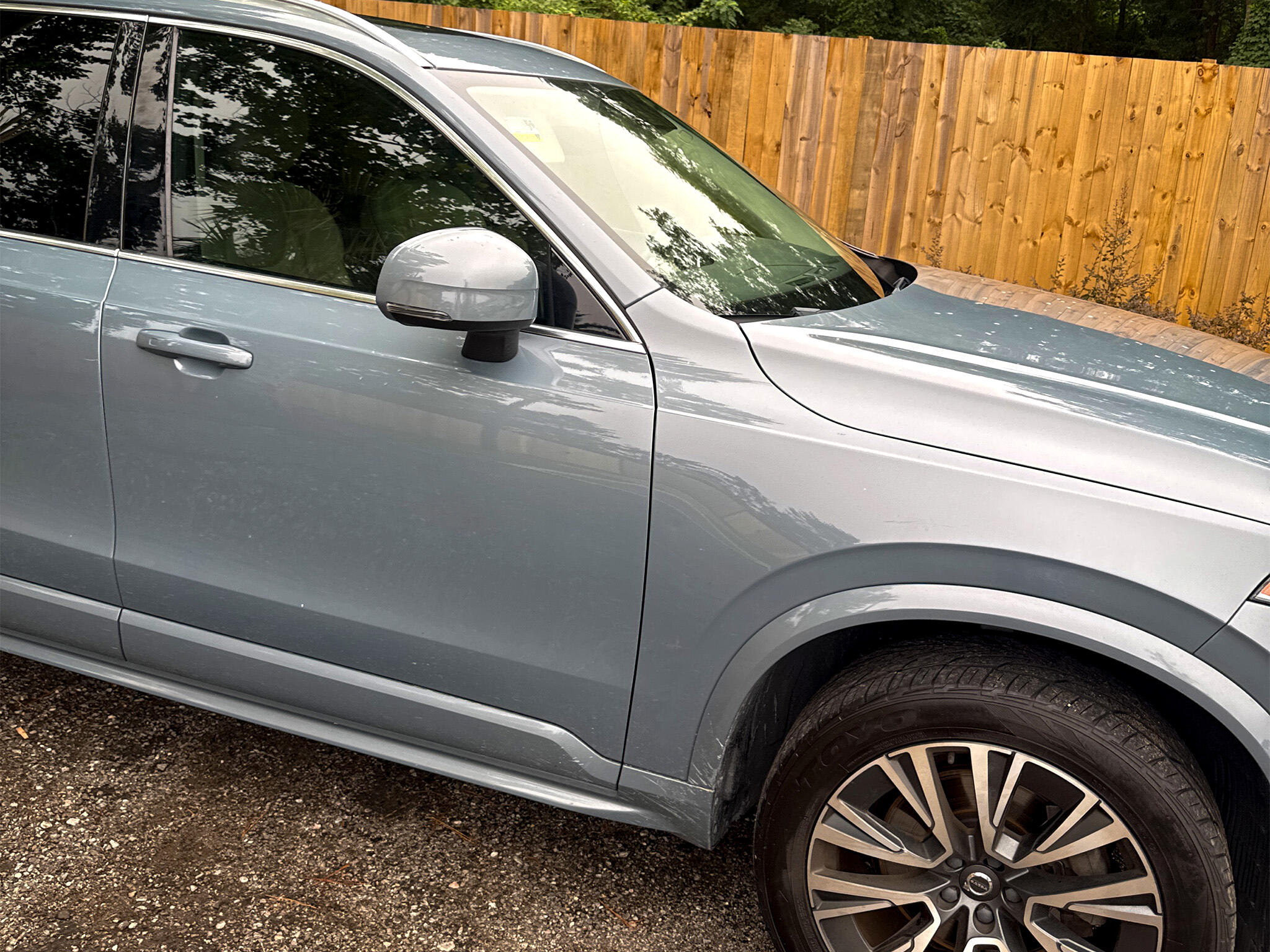 2020 Volvo XC90 T5 Momentum photo 18