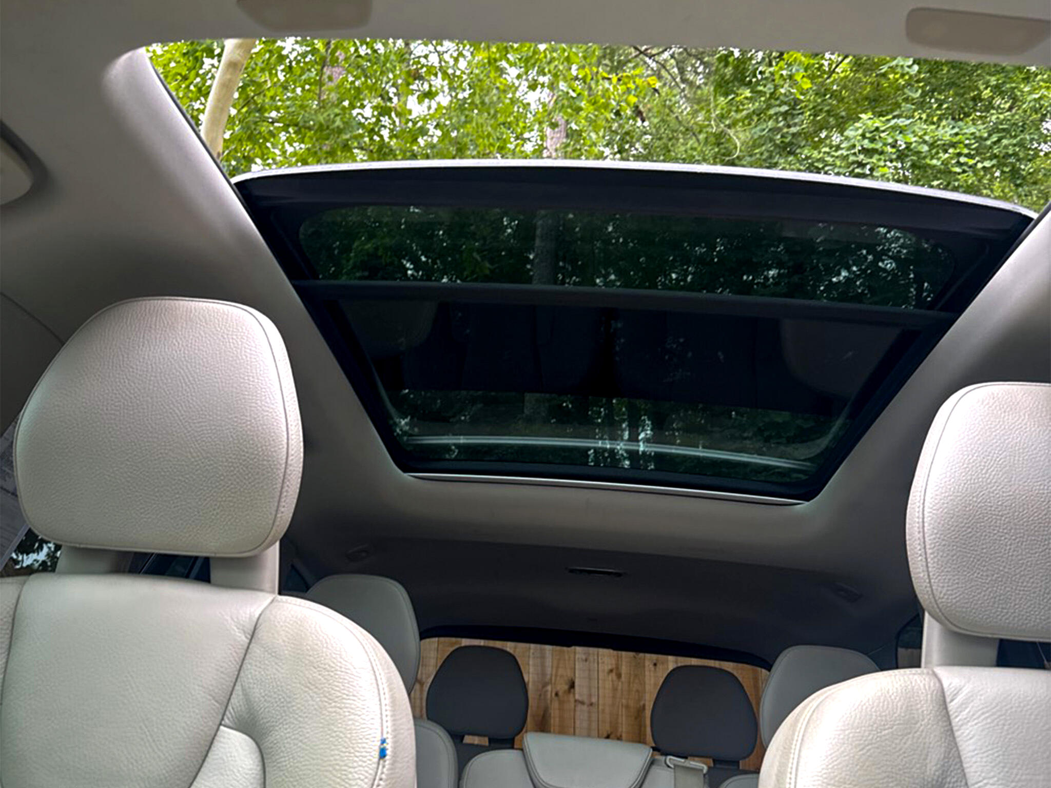 2020 Volvo XC90 T5 Momentum photo 24