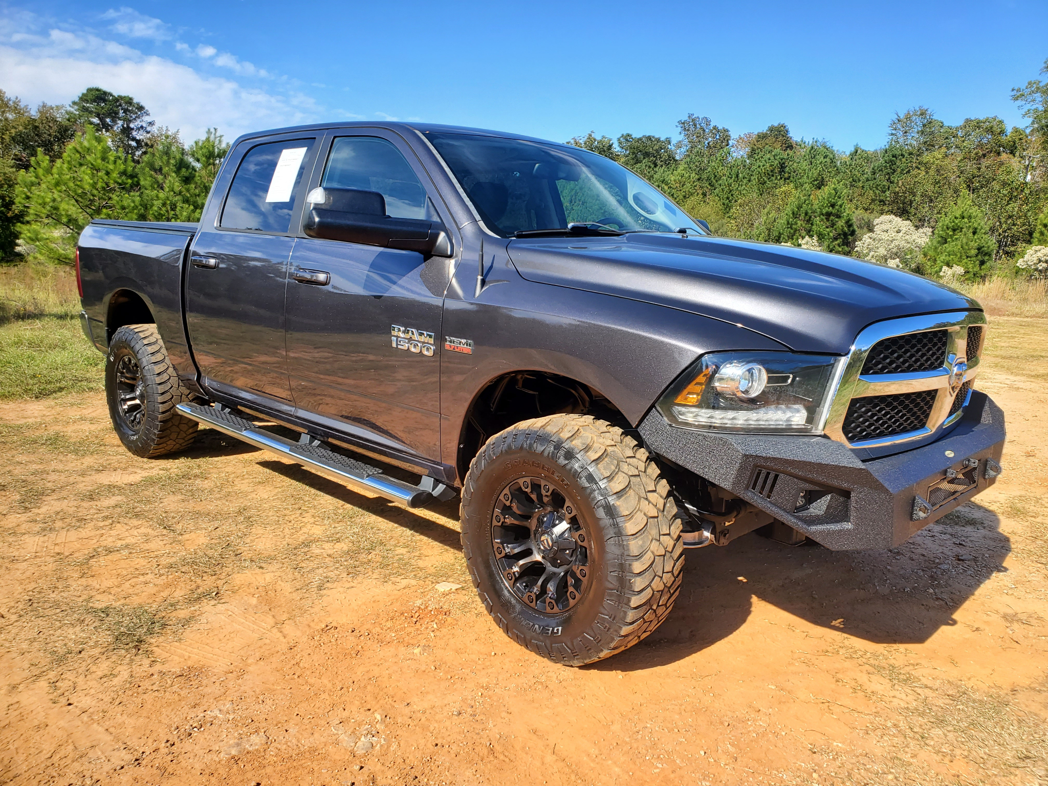 RAM 1500 4WD Crew Cab 140.5" Sport 2016