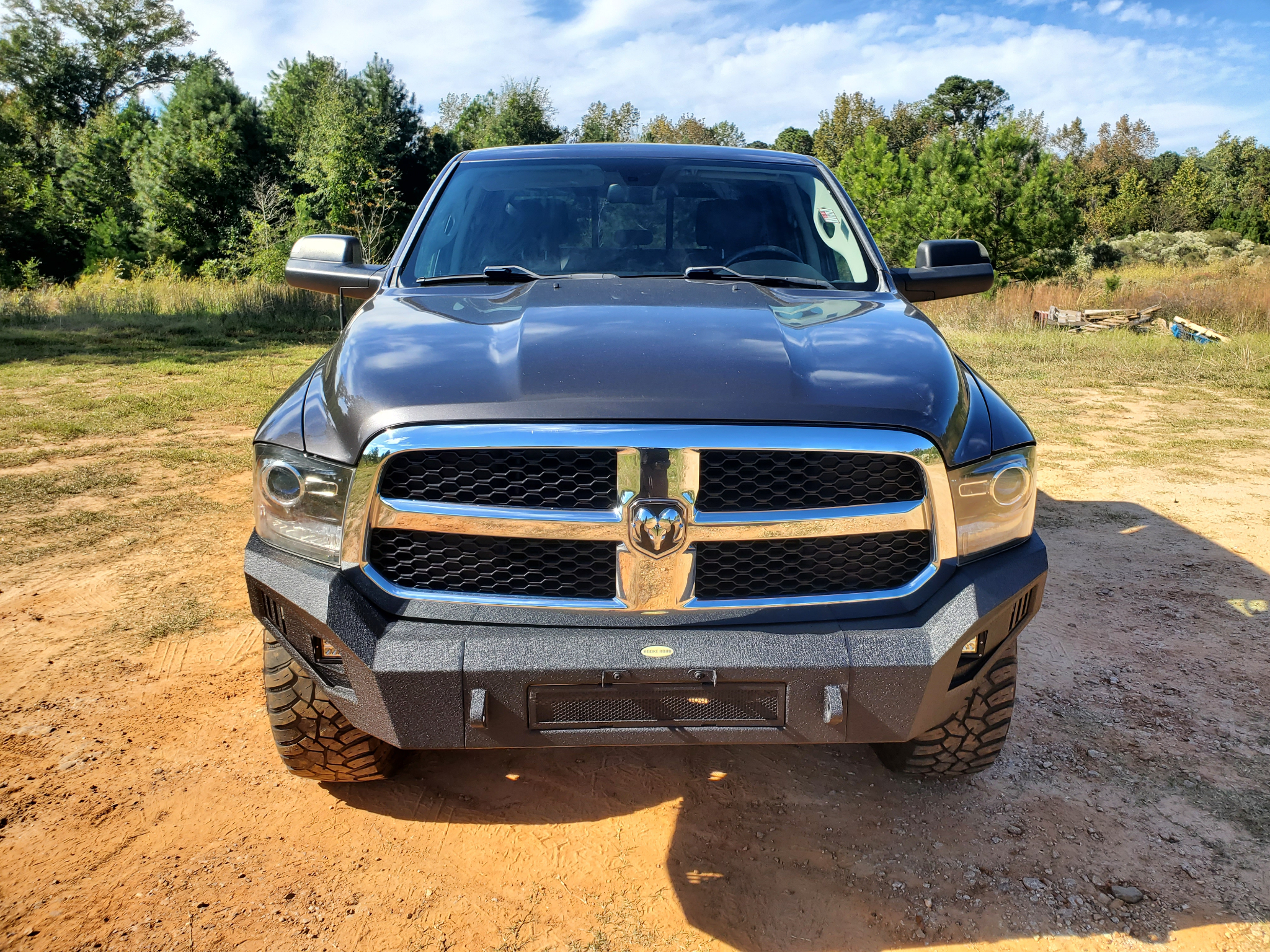RAM 1500 4WD Crew Cab 140.5" Sport 2016