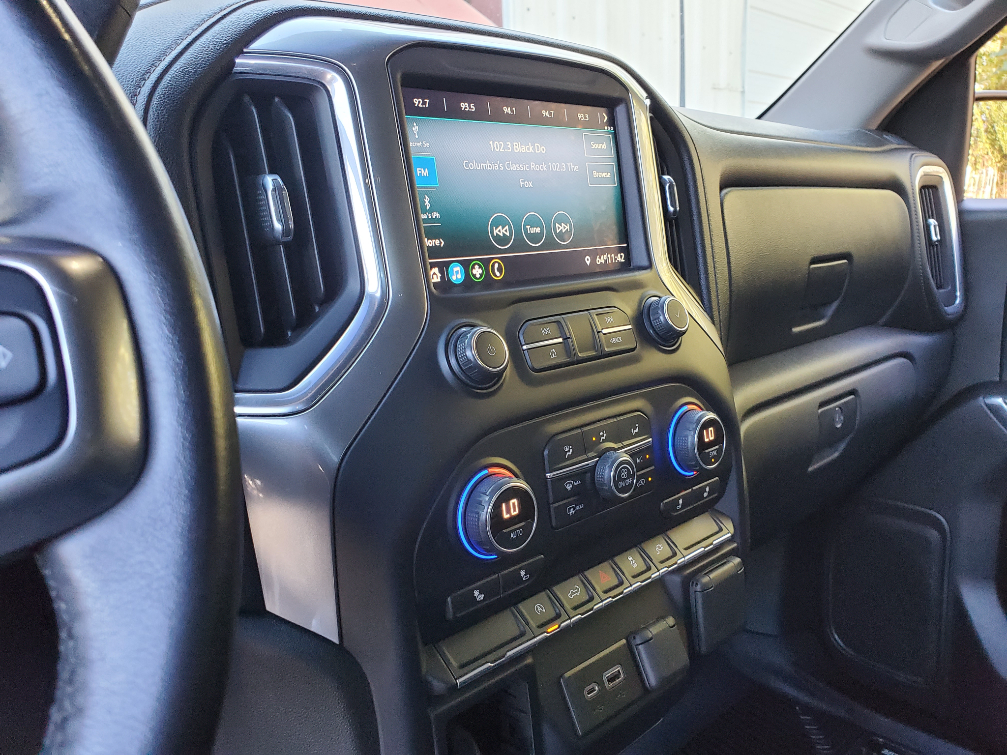 Chevrolet Silverado 1500 4WD Crew Cab 147" LT 2020