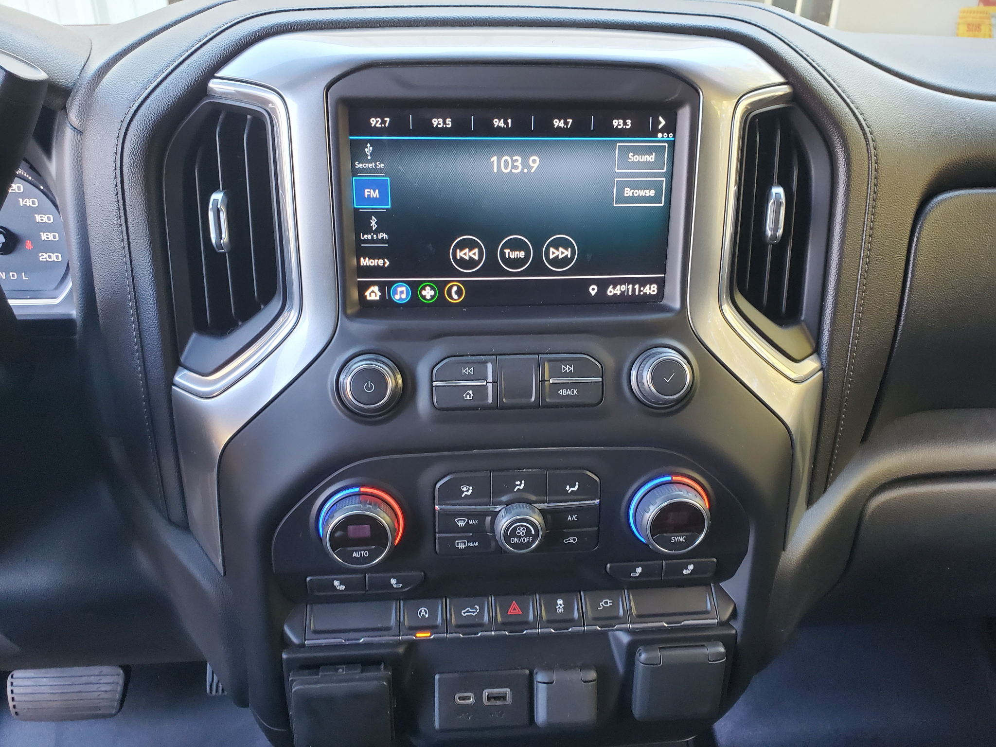 Chevrolet Silverado 1500 4WD Crew Cab 147" LT 2020