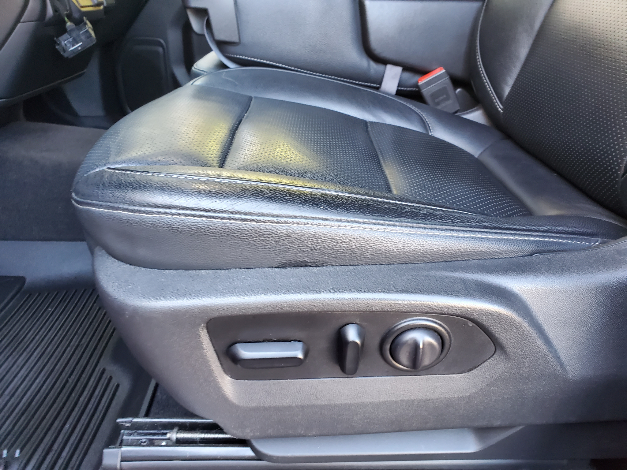 Chevrolet Silverado 1500 4WD Crew Cab 147" LT 2020