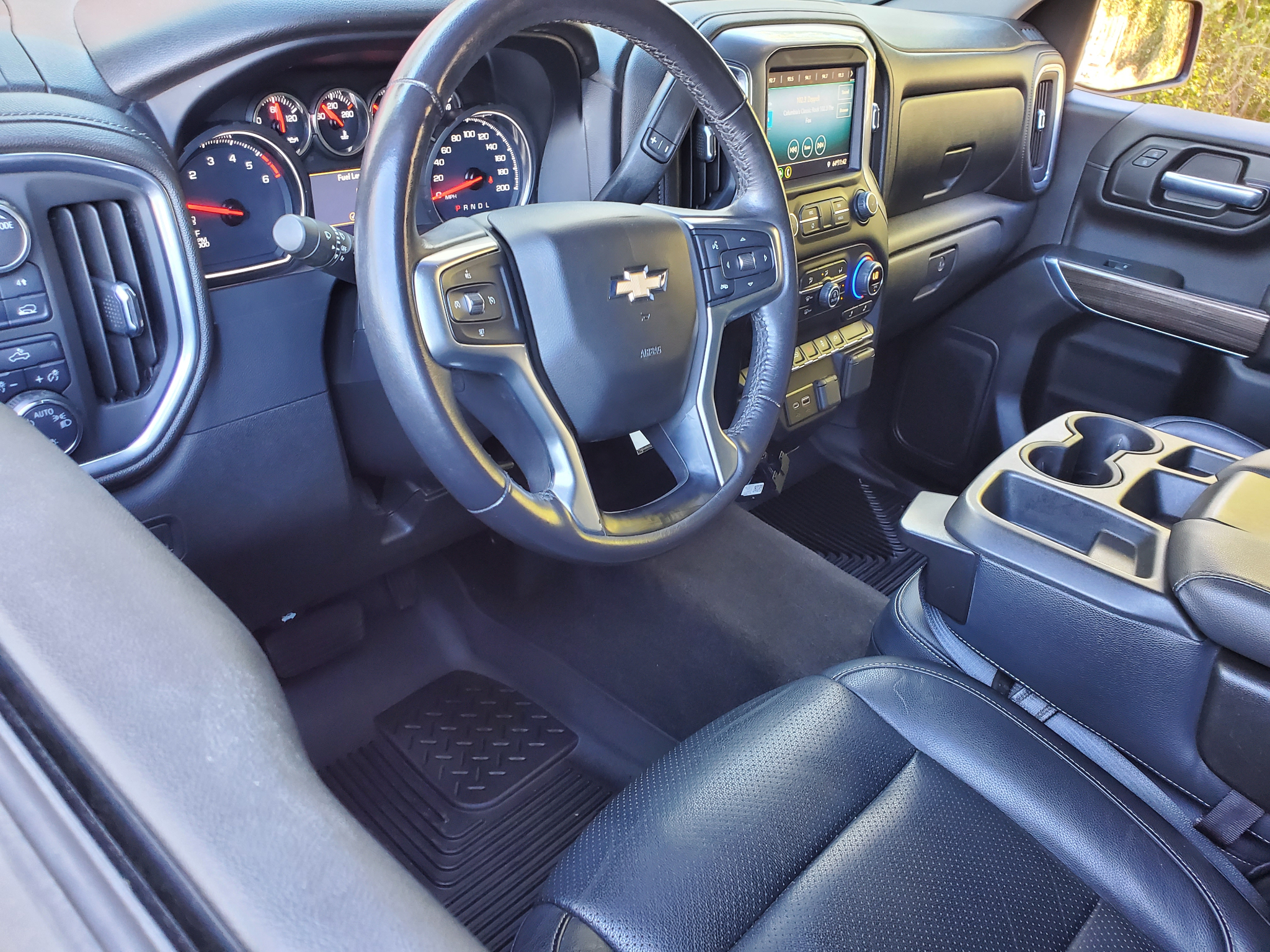 Chevrolet Silverado 1500 4WD Crew Cab 147" LT 2020