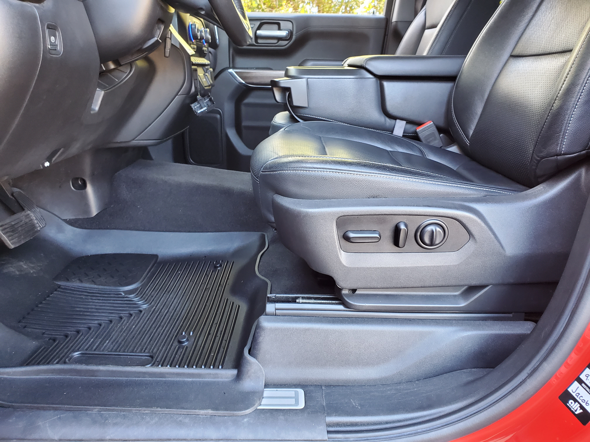 Chevrolet Silverado 1500 4WD Crew Cab 147" LT 2020