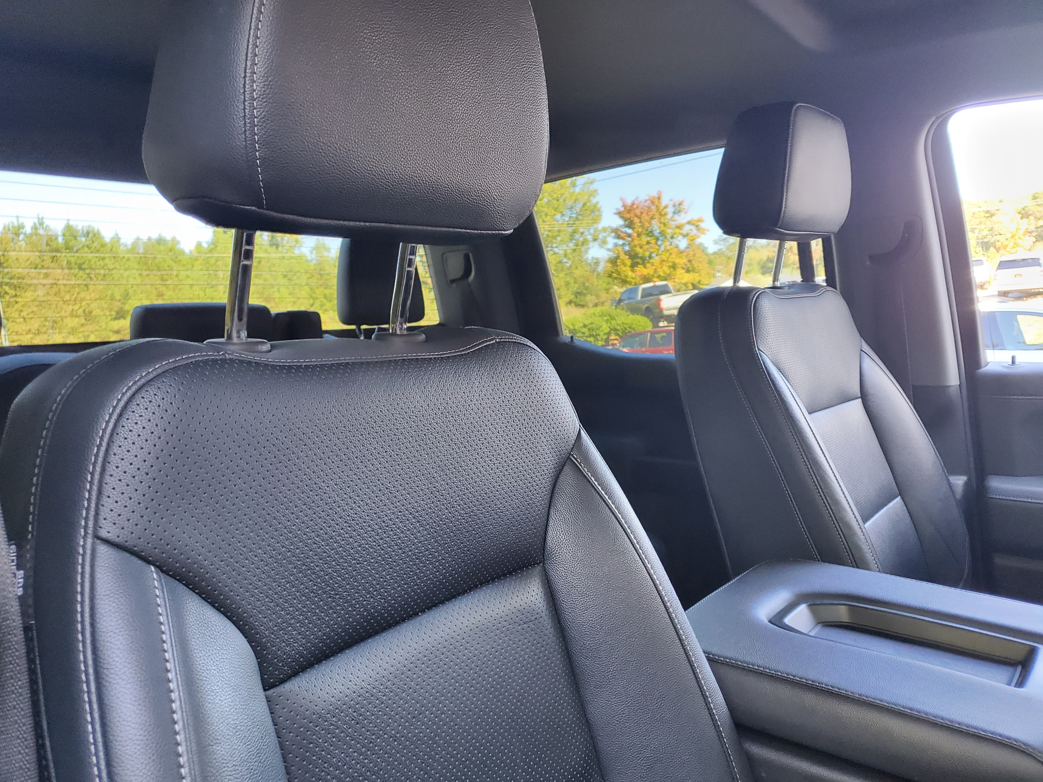 Chevrolet Silverado 1500 4WD Crew Cab 147" LT 2020