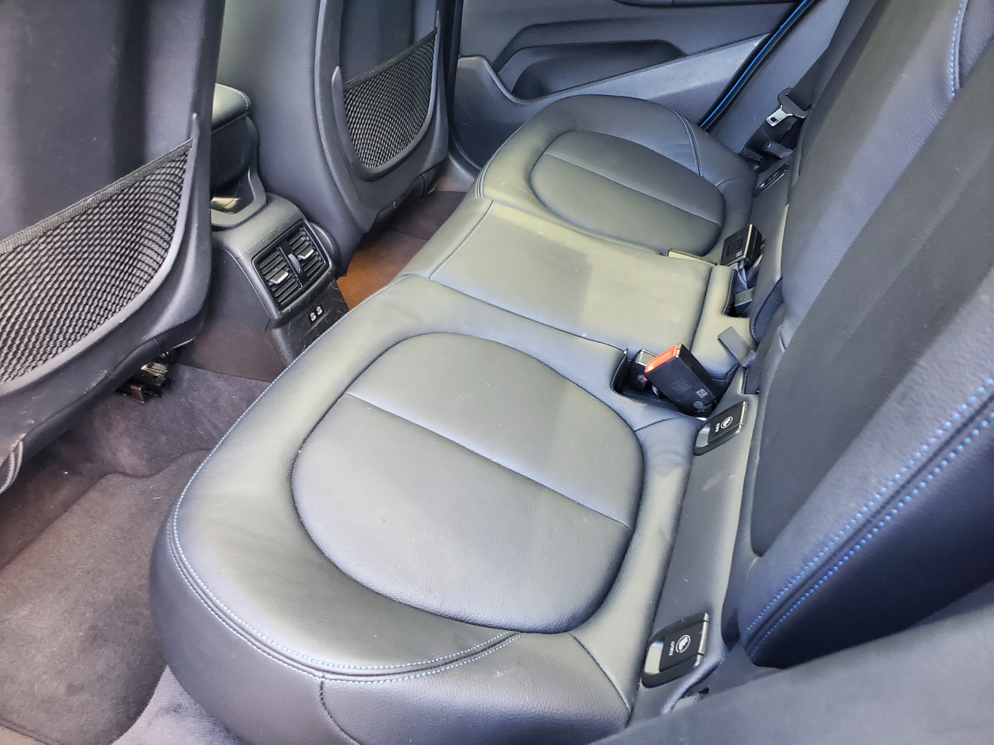 BMW X1  2020