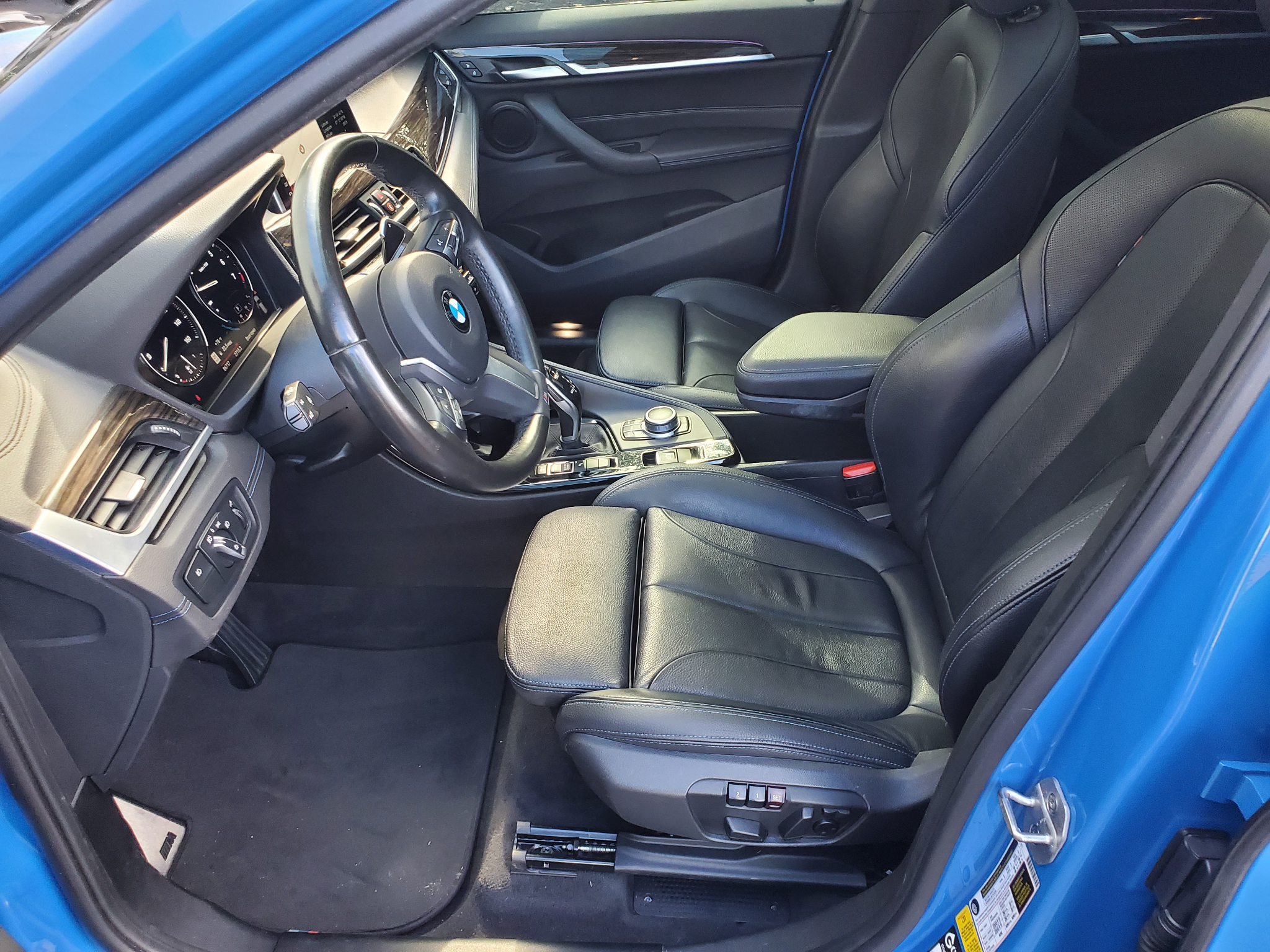 BMW X1  2020