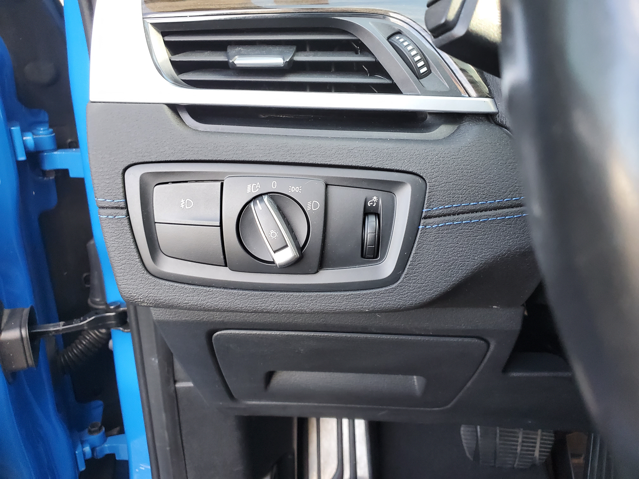 BMW X1  2020
