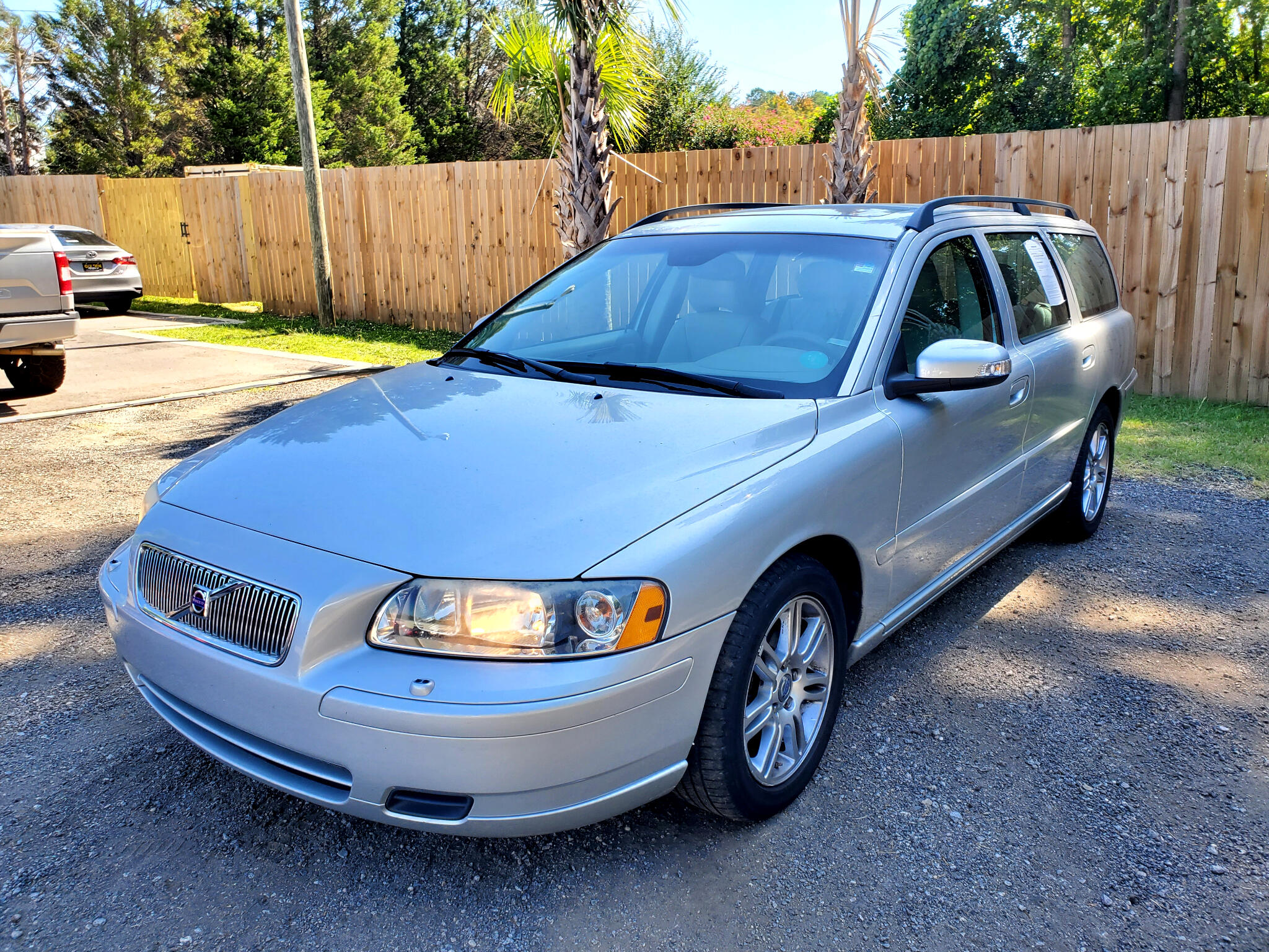 2007 Volvo V70 photo 2